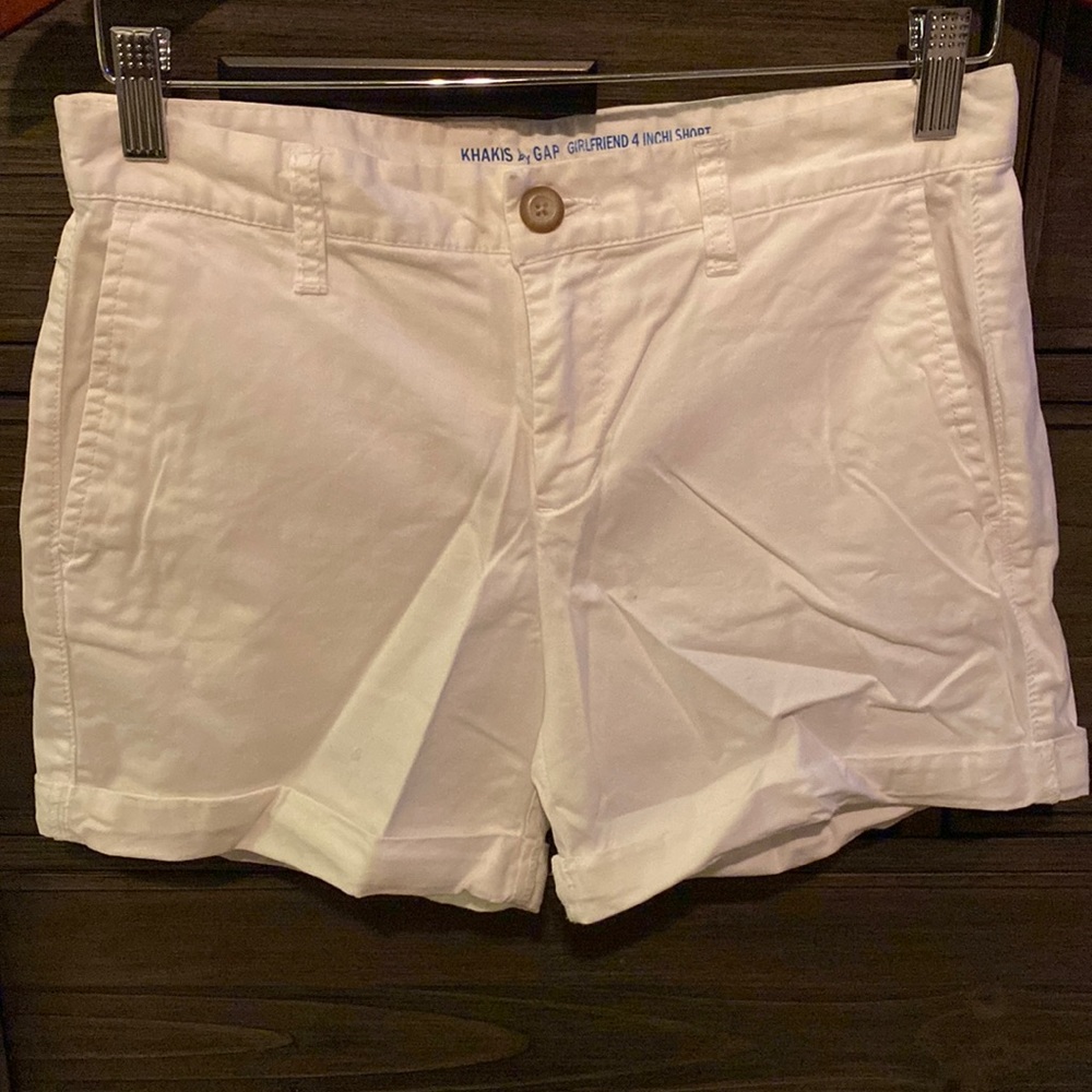 White Gap Khaki Shorts- size 0